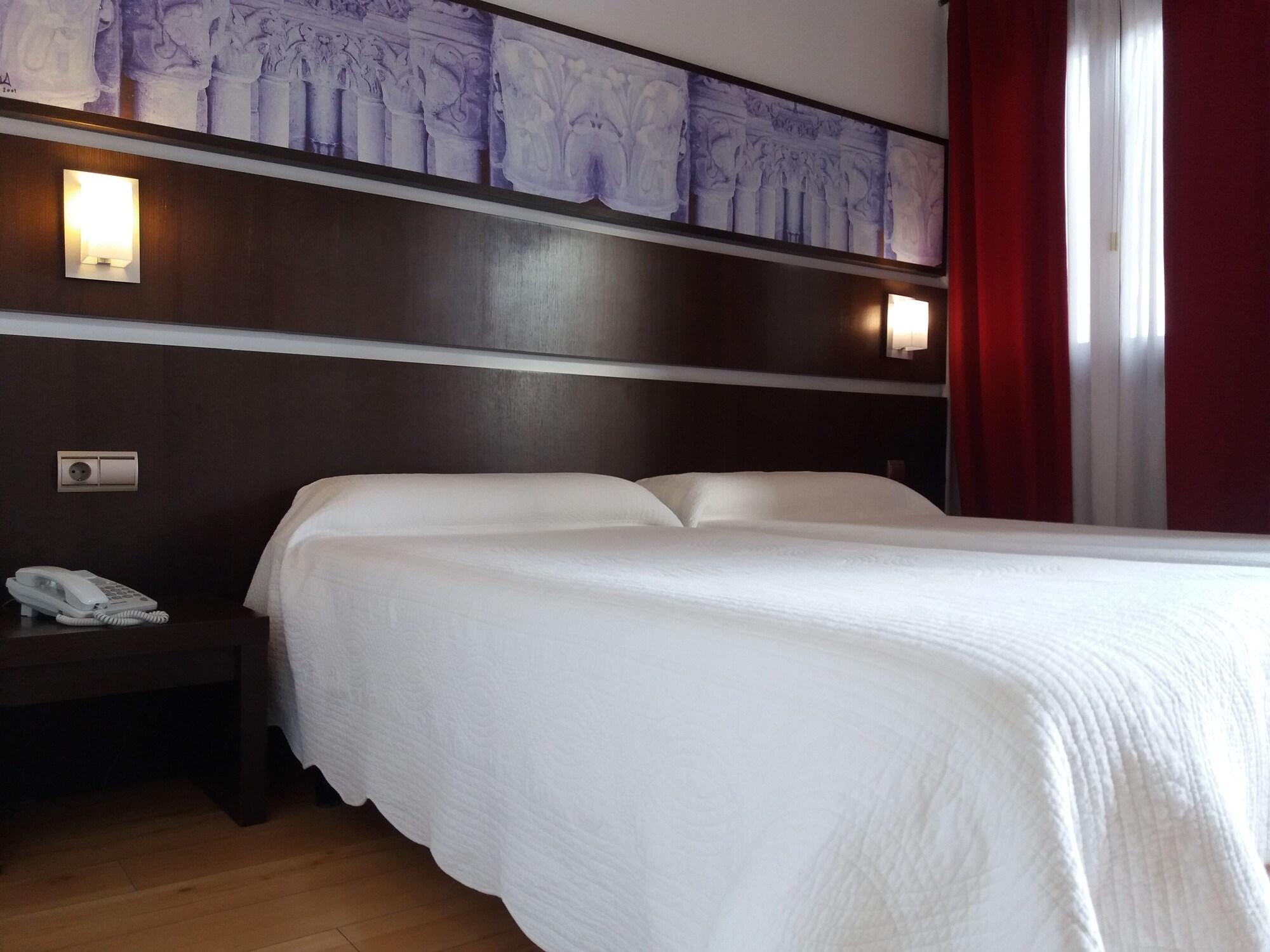 Hotel Rey Sancho Navarrete Εξωτερικό φωτογραφία