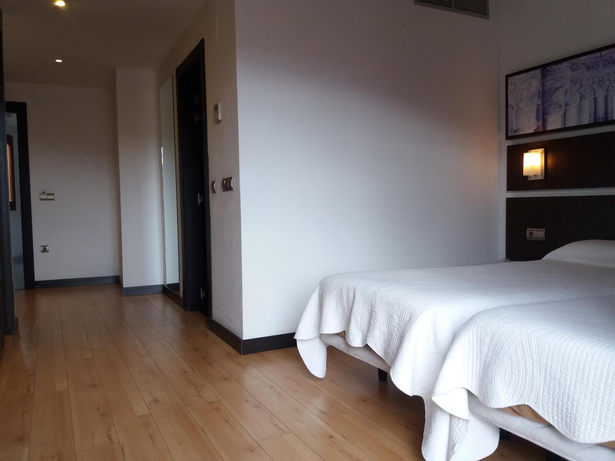 Hotel Rey Sancho Navarrete Δωμάτιο φωτογραφία
